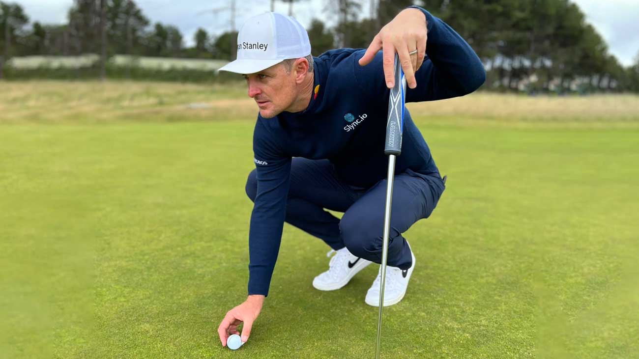 golfer lining up a putt